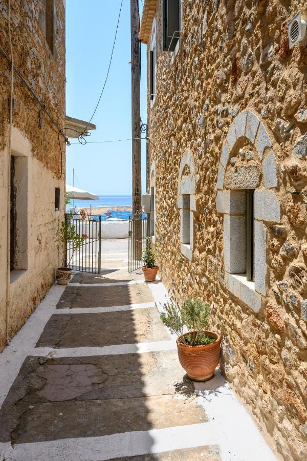 Selinitsa Residence Mani Agios Nikolaos  Exterior photo